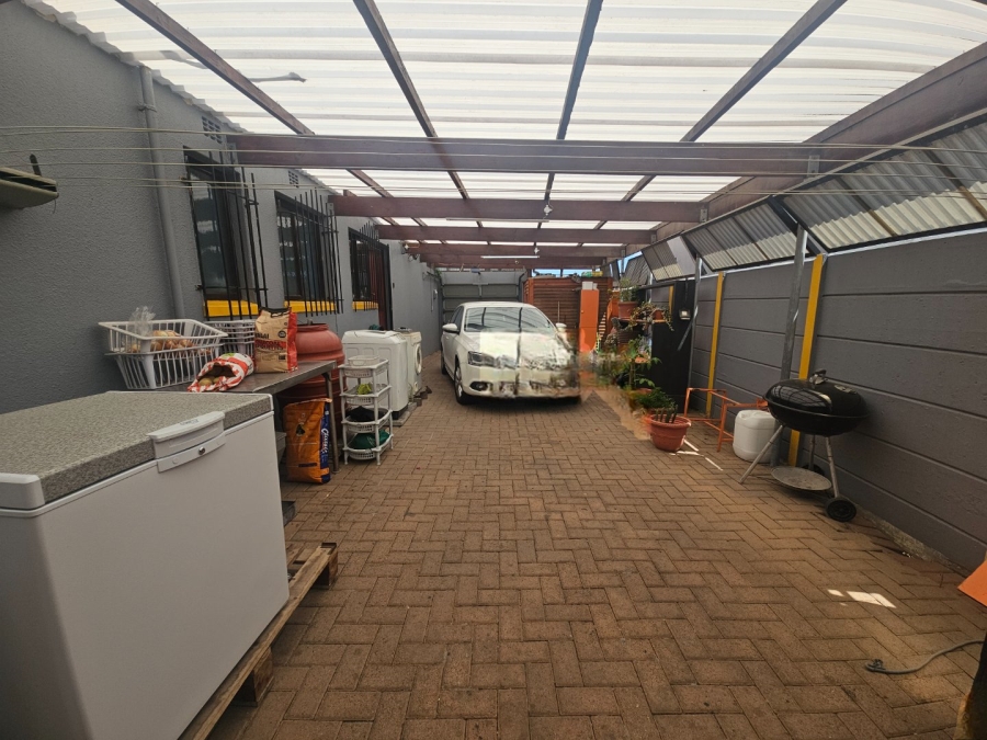 3 Bedroom Property for Sale in Colorado Park Western Cape